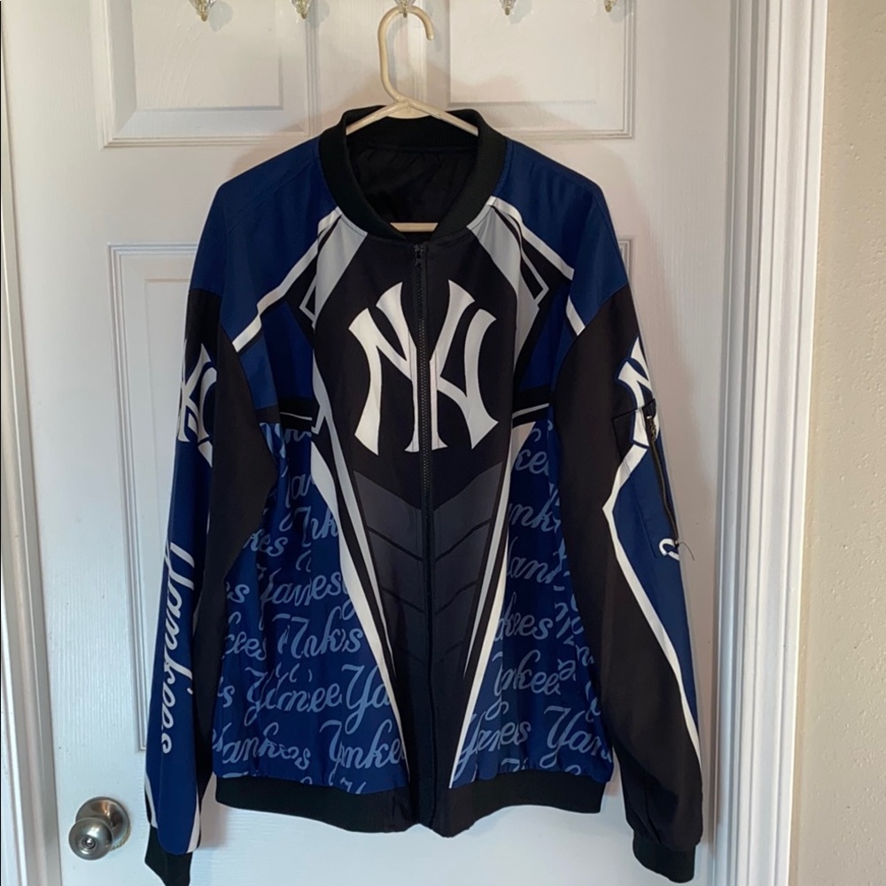 Men's Navy & Black Team Logo Lightweight Jacket